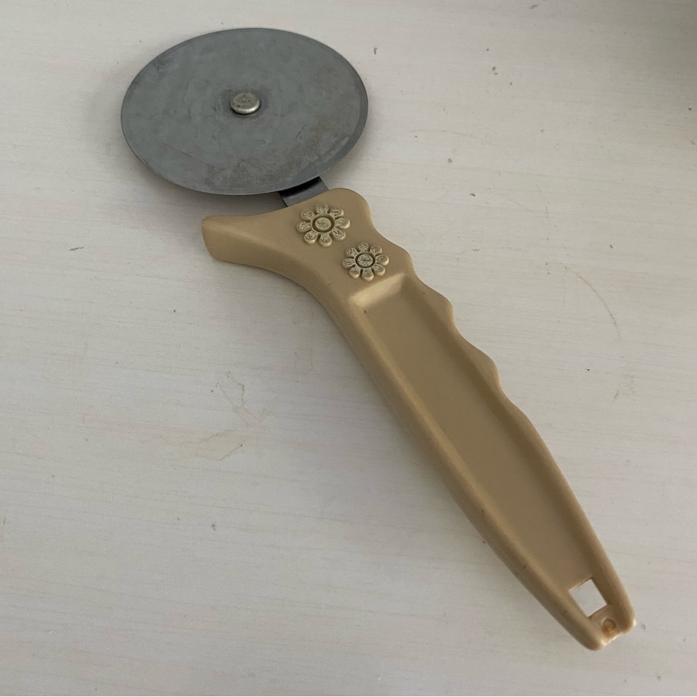 Travco Pizza Slicer